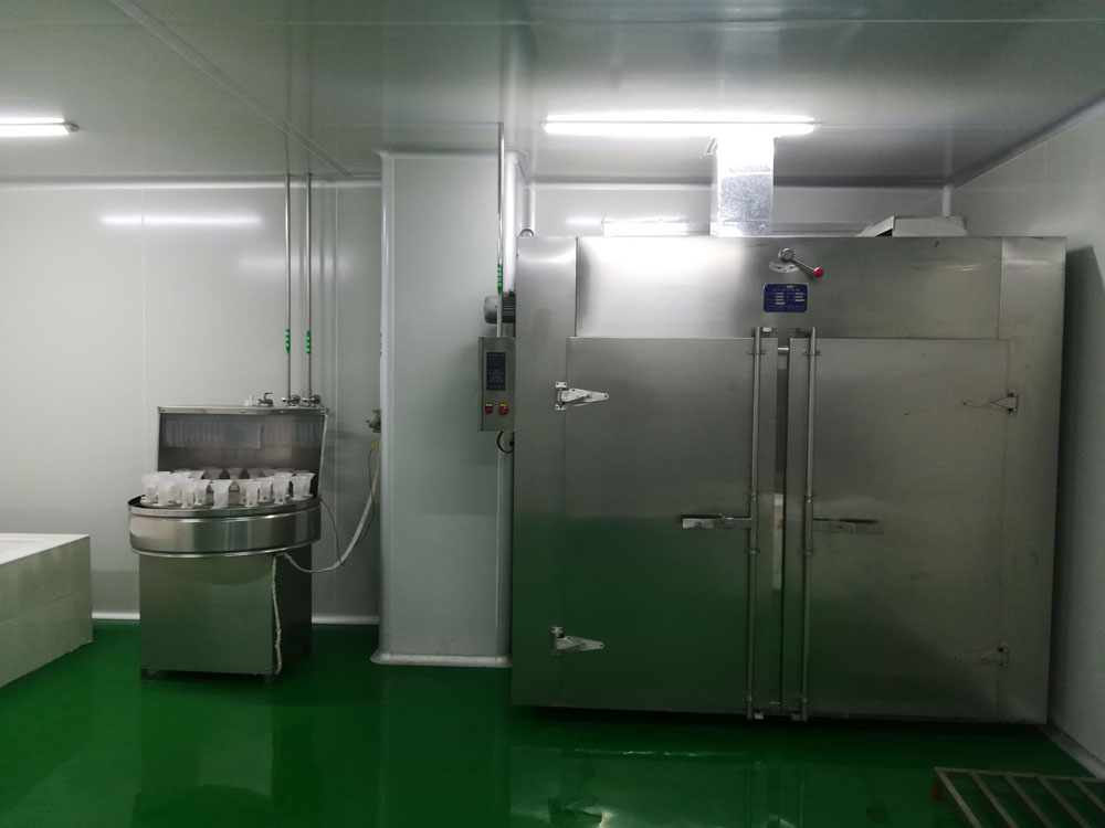 江西人初健康用品有限公司洗瓶機(jī)和酒瓶干燥箱