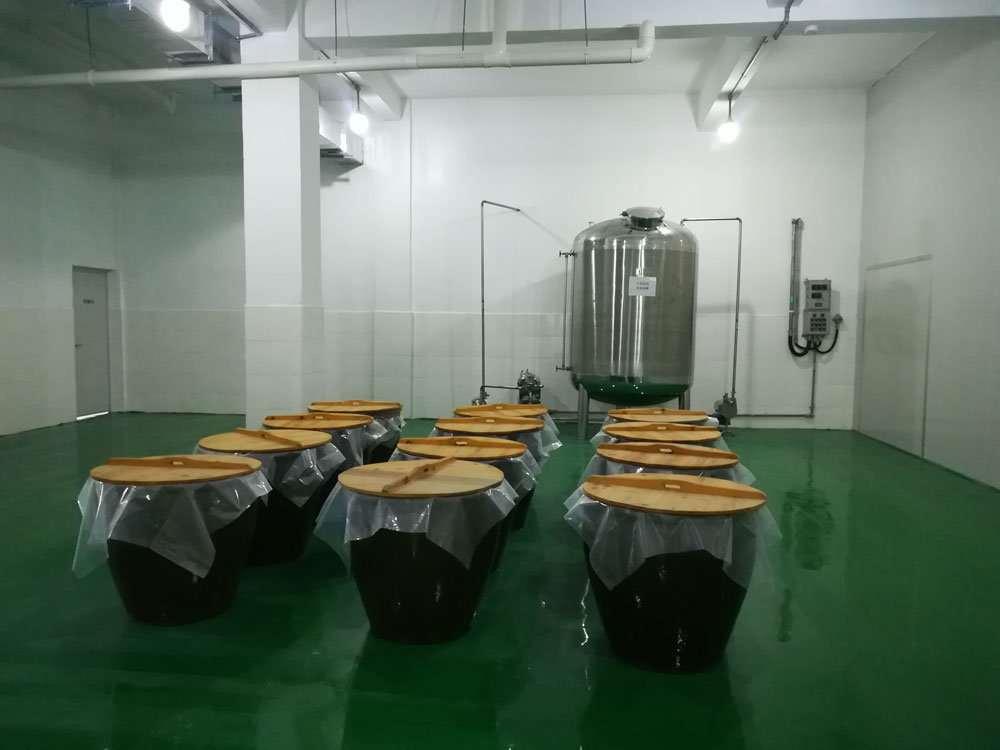 江西人初健康用品有限公司中藥浸泡缸和儲(chǔ)罐